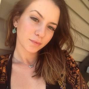 Meet your Posher, Mia